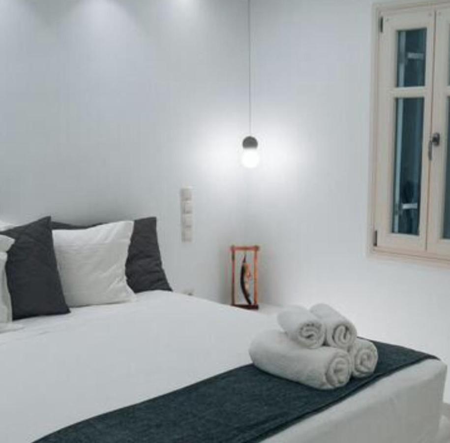 Markamar Loutraki  Luaran gambar