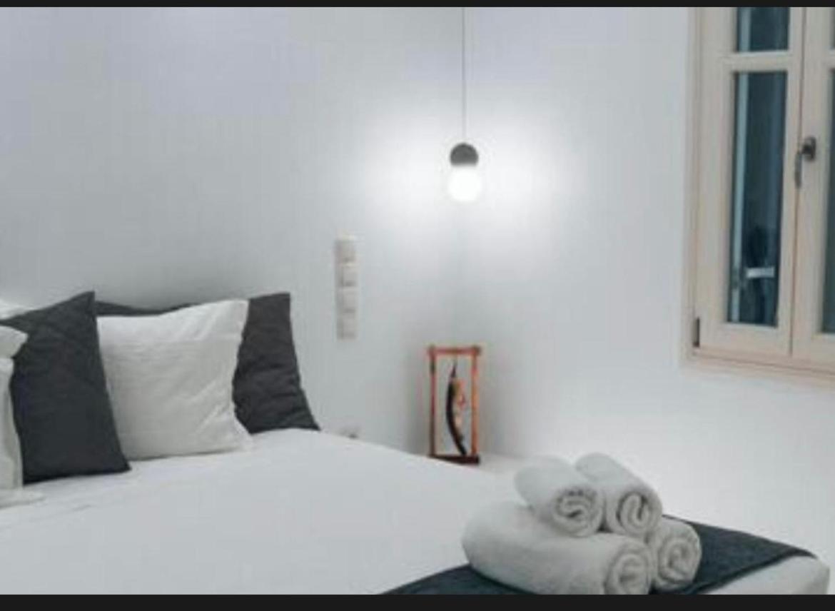 Markamar Loutraki  Luaran gambar