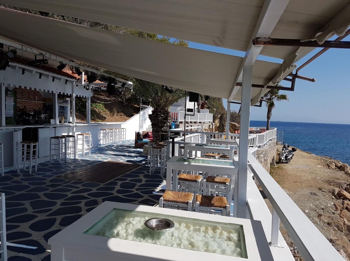 Markamar Loutraki  Luaran gambar