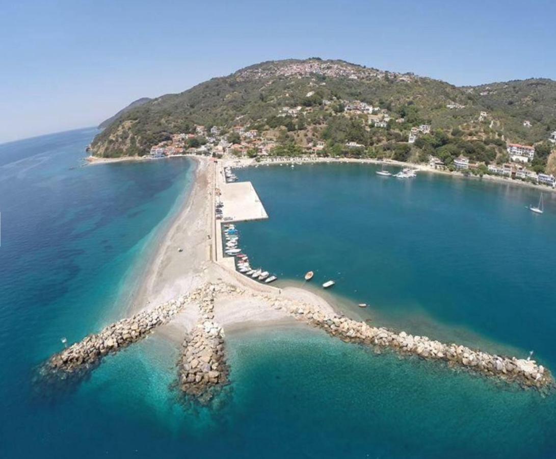 Markamar Loutraki  Luaran gambar